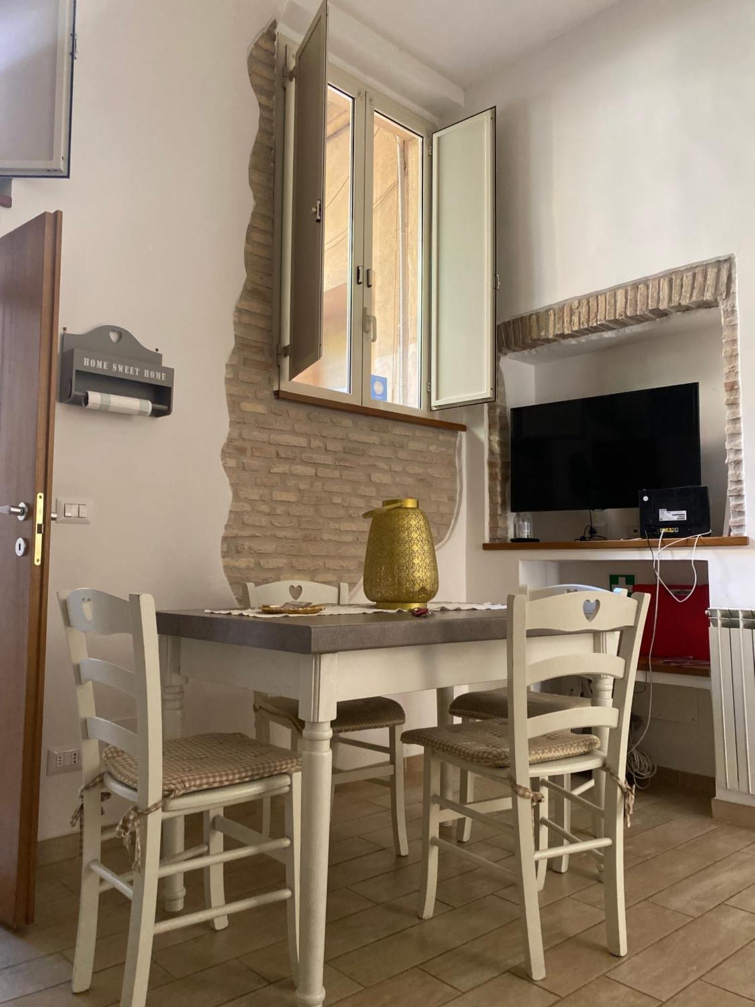 רומא B&B Trastevere Il Vicolo מראה חיצוני תמונה