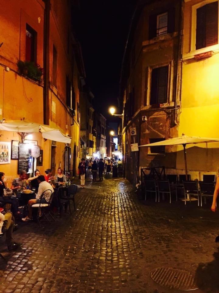 רומא B&B Trastevere Il Vicolo מראה חיצוני תמונה